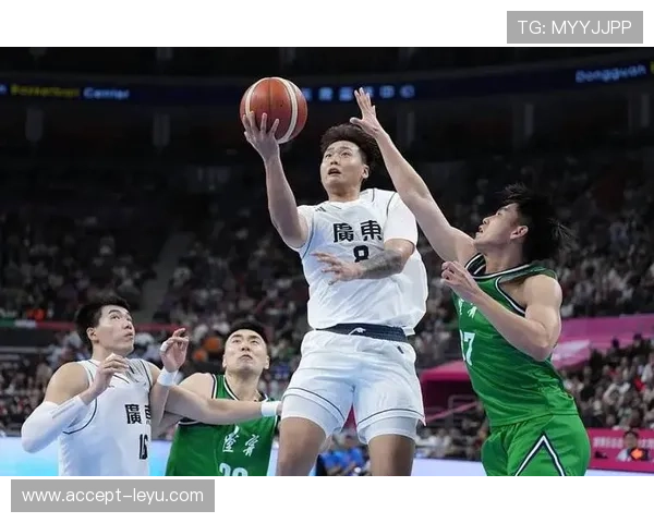 CBA常规赛迎关键对决辽宁队与广东队展开巅峰较量 CBA常规赛迎关键对决辽宁队与广东队展开巅峰较量