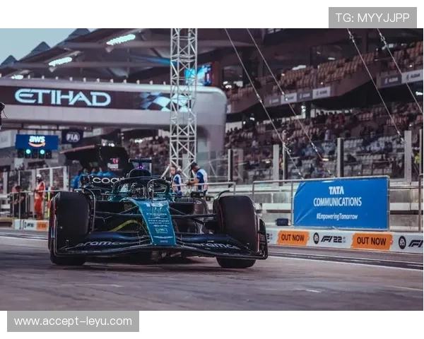F1赛季最新动态:车队调整与新技术革新引领赛场激烈竞争 F1赛季最新动态:车队调整与新技术革新引领赛场激烈竞争