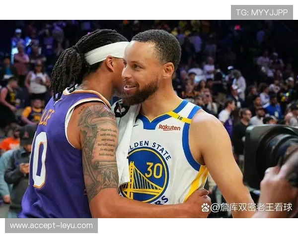 太阳队强势回暖冲击季后赛核心阵容表现引发联盟广泛关注