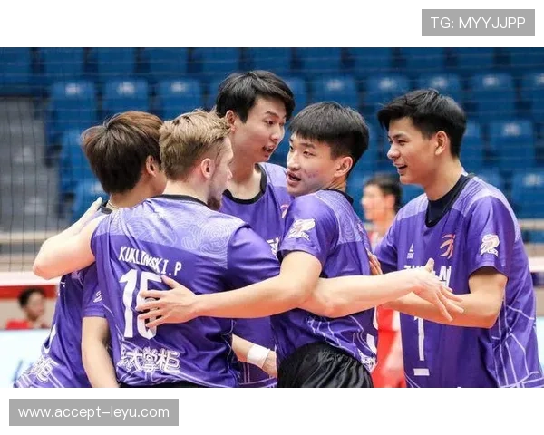 粤超联赛最新赛果解析及精彩比分回顾全面盘点